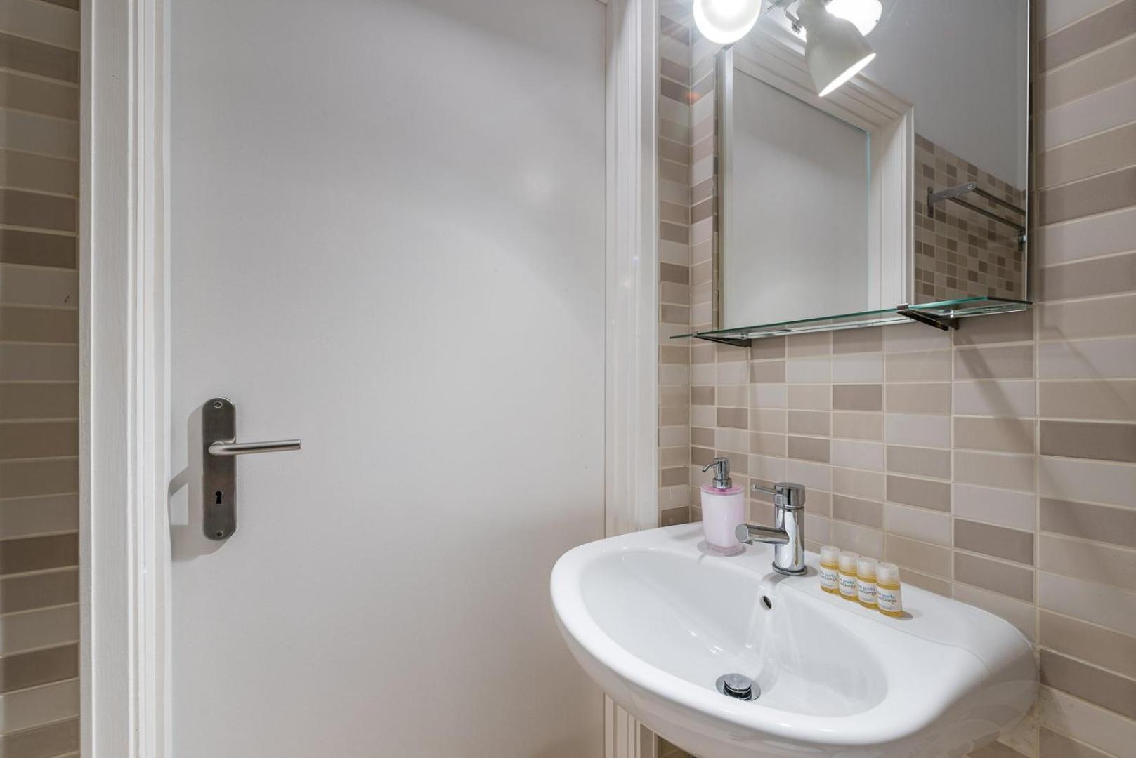 Guestready - Wellspring Bloom Lejlighed Porto Eksteriør billede